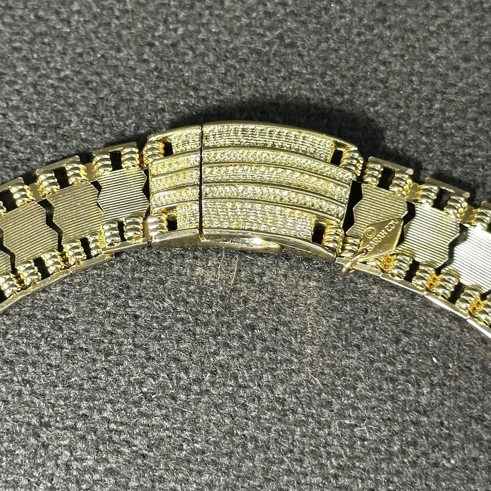 Vintage Sarah Coventry Gold Tone‎ Reversible Turn-A-Bout Wide Necklace, Signed